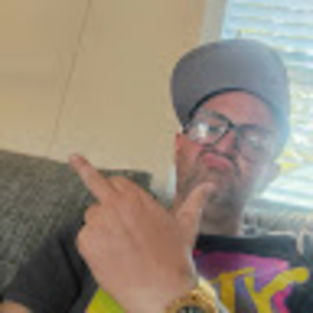 Meet your Posher, Travis